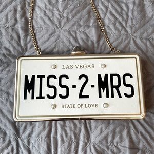 Aldo Miss -2- Mrs box clutch and purse